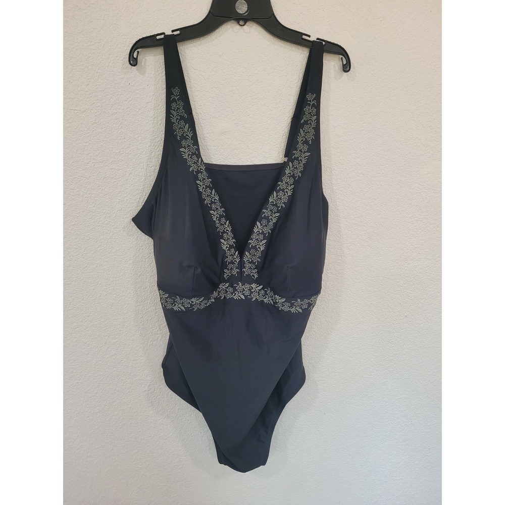 Aqua Couture Curvy One Piece Swimsuit Black Floral Embroidered 3X New #25